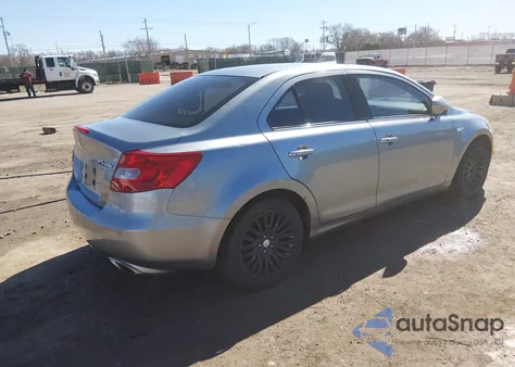 2012 Suzuki Kizashi Se z USA, uszkodzony, nr VIN JS2RE9A35C6101483